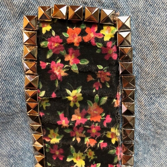 Distressed Floral Cross Jean Vest Top - Picture 7 of 14